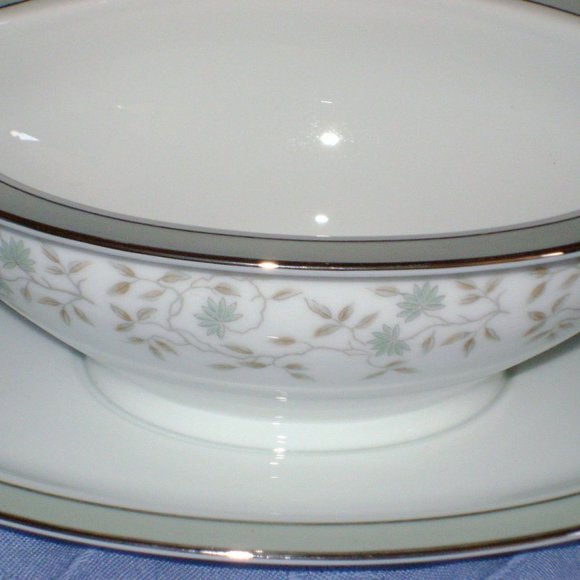 Noritake China Vintage Gravy Boat Meredith Mid-century Dishes Cottagecore - Picture 4 of 5